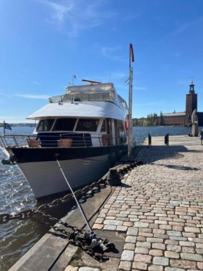 MY Etera Stockholm